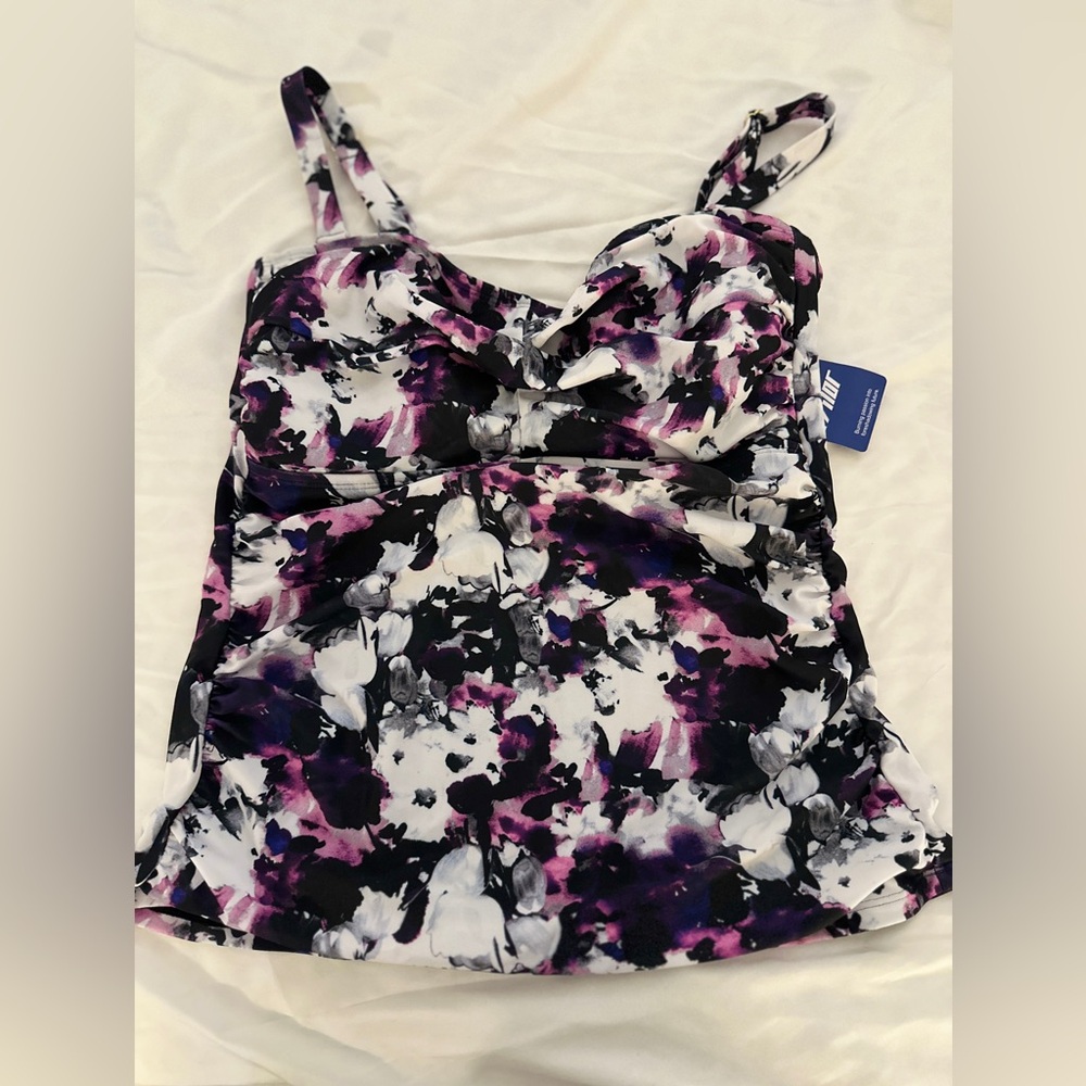 NWT Floral tankini top